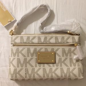 Michael Kors Wristlet